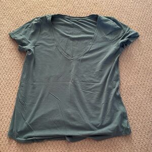 teal v neck lululemon boxy shirt